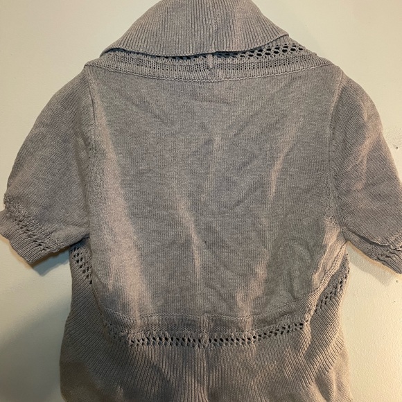 Grace, Elements - Picture 2 of 3